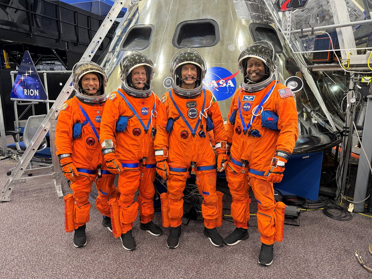 NASA's Johnson Space Center tweet media