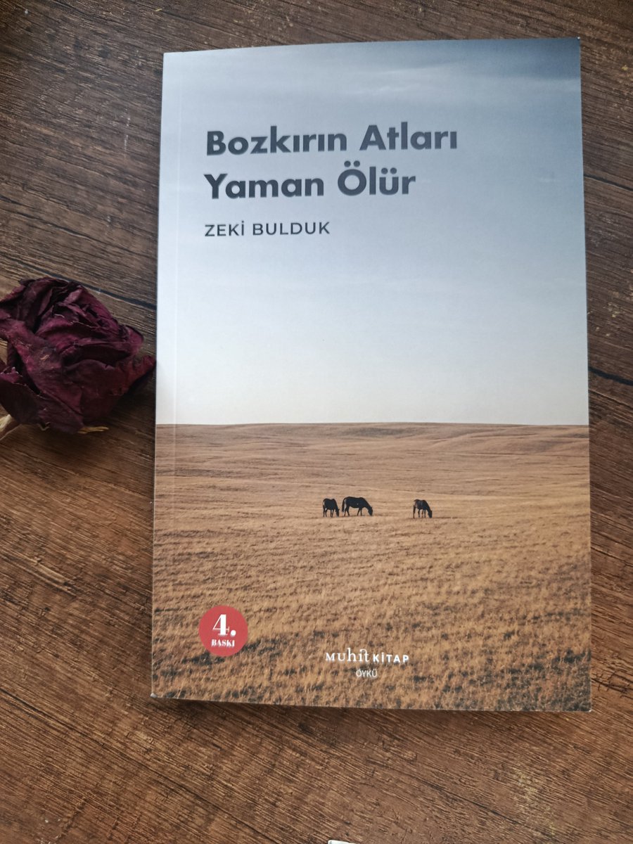 zekibulduk's tweet photo. Muhit'e, İbrahim Tenekeci'ye ve Bozkır'a teşekkür ediyorum...

Bozkır ve atlar her zaman dipdiri. Çocukluğum kadar diri ve yaklaşamacağım kadar uzak.

Atları, iyi insanları ve bozkırı küstürmeyin. Öyle ya hayat alınmaya ve küsmeye harcatılmayacak kadar kıymetli.
@muhitkitap
@ibrahimtenekeci
#bozkır