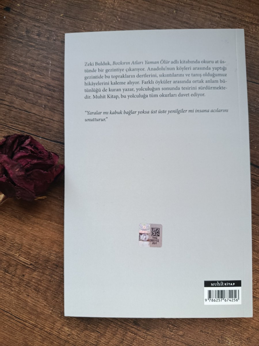 zekibulduk's tweet photo. Muhit'e, İbrahim Tenekeci'ye ve Bozkır'a teşekkür ediyorum...

Bozkır ve atlar her zaman dipdiri. Çocukluğum kadar diri ve yaklaşamacağım kadar uzak.

Atları, iyi insanları ve bozkırı küstürmeyin. Öyle ya hayat alınmaya ve küsmeye harcatılmayacak kadar kıymetli.
@muhitkitap
@ibrahimtenekeci
#bozkır