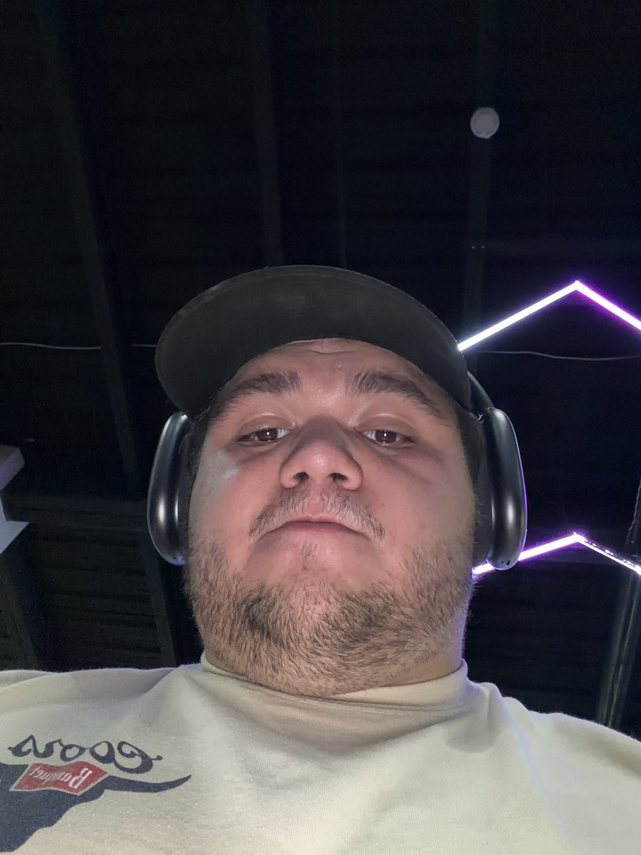 imriiickk's tweet photo. 🏋🏻😅 https://t.co/XdPDyfMxPW