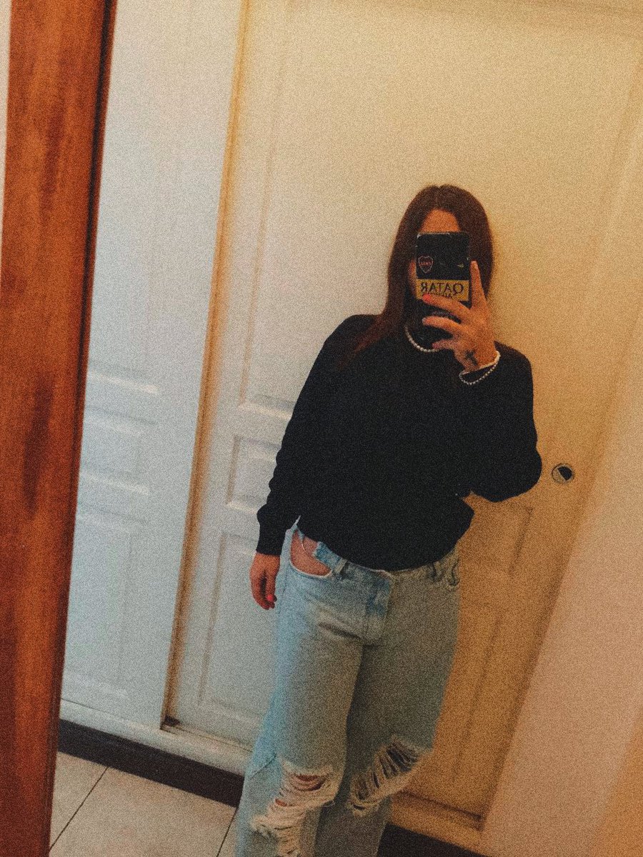 Delfixeneise12's tweet photo. Acá estoy con ropa, solo para pedirles si me ayudan siguiendo en ig 
https://t.co/Vc3t6tDe0P
Es nuevo y tengo que empezar de 0 🥹 https://t.co/kZuMh9lFDT