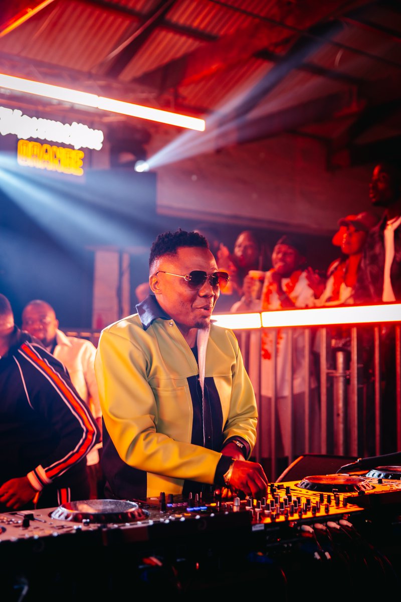 DJTira's tweet photo. Jagarmiester party was LIT 🔥🔥🔥 https://t.co/oOqdY9pV3U