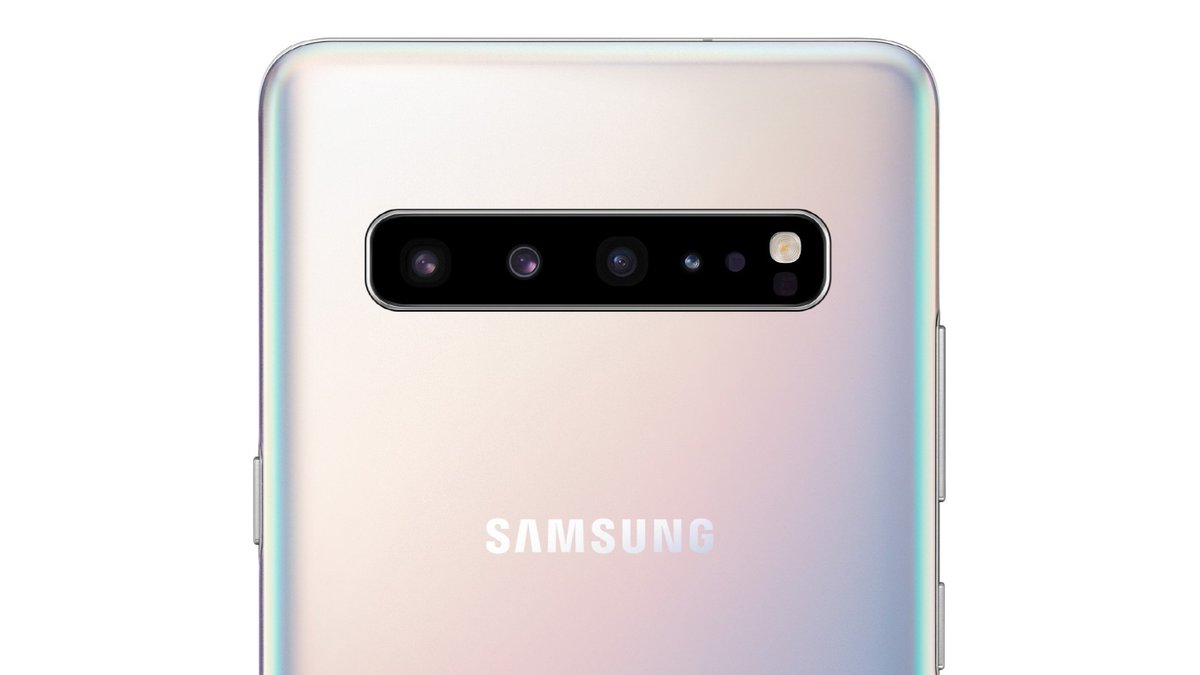 TheGalox_'s tweet photo. Galaxy S Ultra | Battery size

2019: 4500mah
2020: 5000mah
2027: 5700mah

After 6 generations at 5000mah, we are finally getting a bigger battery while also being thinner than all previous models https://t.co/2PJJ9Wplca