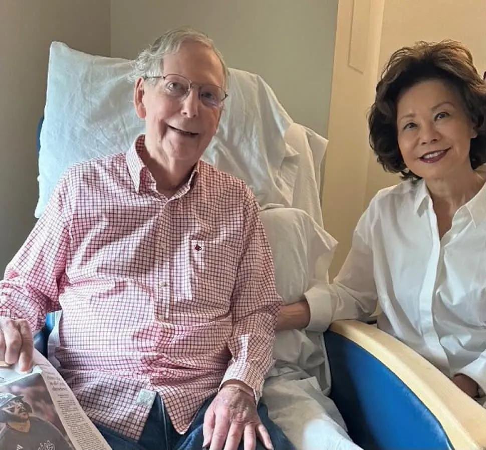 aintscarylarry's tweet photo. Mitch McConnell’s latest “proof of life” photo sent by his handlers today vs. the last one they sent. If this triggers your bullshit detector, congratulations. It’s working correctly. This shit is as fake as one of trump’s “assassination attempts.” https://t.co/EfT4GUglq3
