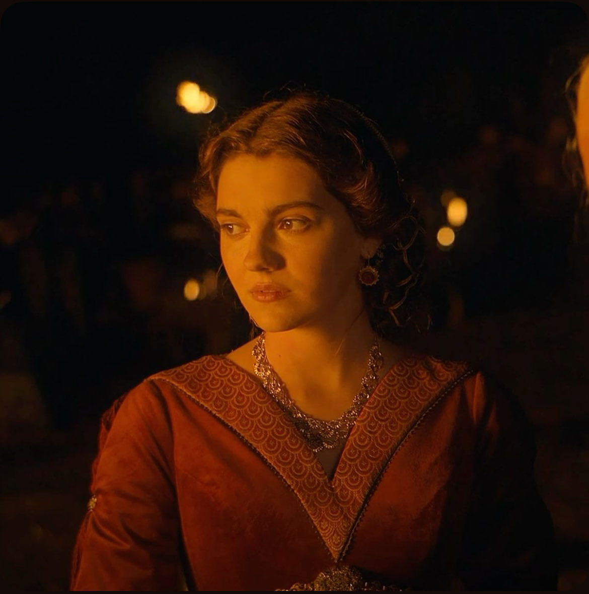 dollcentt's tweet photo. EMILY CAREY Back on our screens in the next episode https://t.co/YDyF4uVQyp