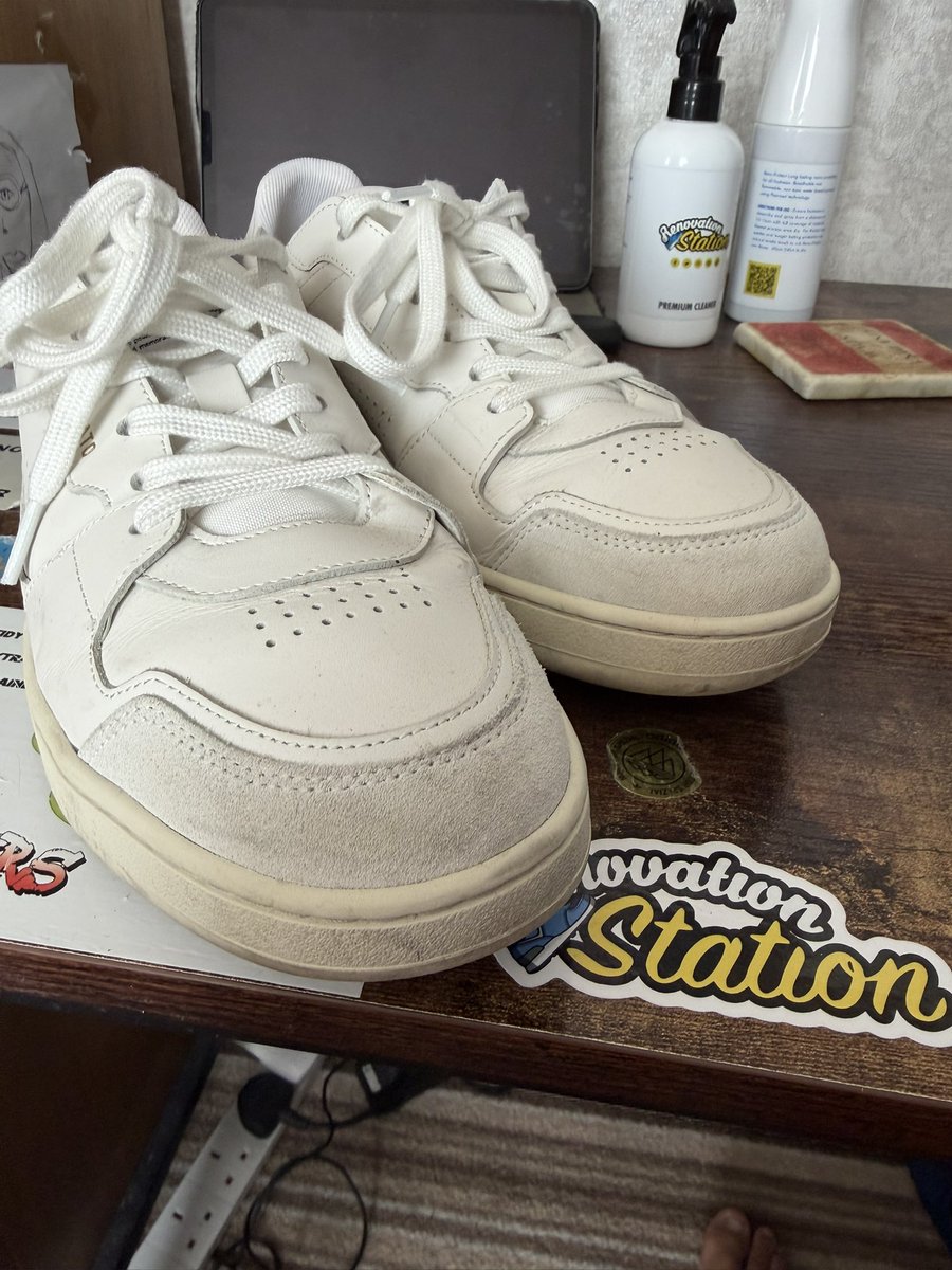 TidyTrainers's tweet photo. Another two pairs summer ready.. DM if you need anything cleaned up for your holidays! https://t.co/r6YBd09Tee