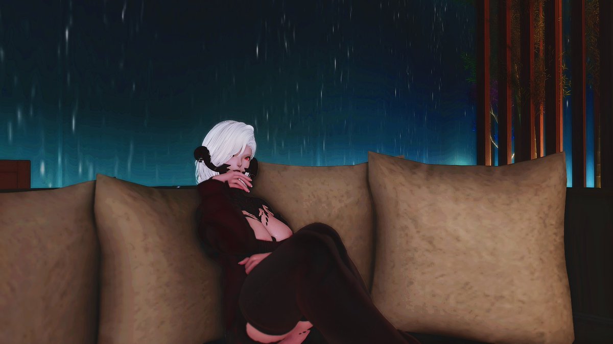 RheynaXIV's tweet photo. It's so quiet at home, although I could use a little company. https://t.co/kvy5H7nPVc