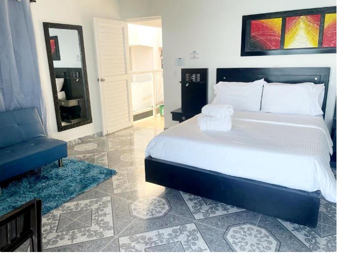 nationalguide99's tweet photo. Viajes y Reservas? CARIBBEAN ISLAND HOTEL/ San Andres isla Colombia! Reservas (57) 316-3879160 https://t.co/pBJmGwXNXH Apartamentos y Aparta Estudios con Balcon y vista al Mar/ centro sobre las mejores playas Av la playa 1 peatonal https://t.co/DKRuHhVgE6