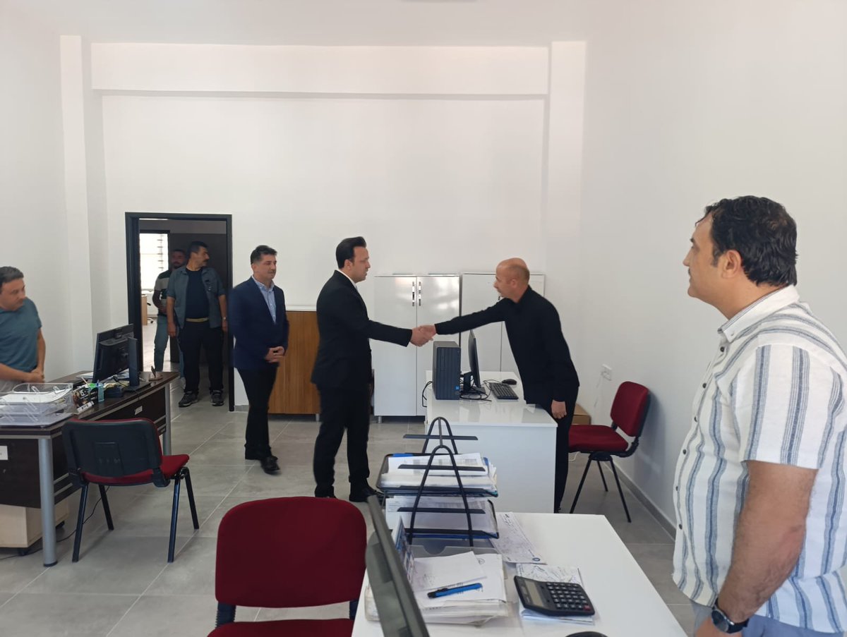 hassailcemem's tweet photo. Kaymakamımız Sayın Ali Argama, faaliyete geçen Hassa İlçe Millî Eğitim Müdürlüğü hizmet binamızda ve Halk Eğitim Merkezimizde  incelemelerde bulunarak yürütülen çalışmalar hakkında bilgi aldı.

@tcmeb 
@hataymem 
@saitbyrktr https://t.co/VCj41GjMBU