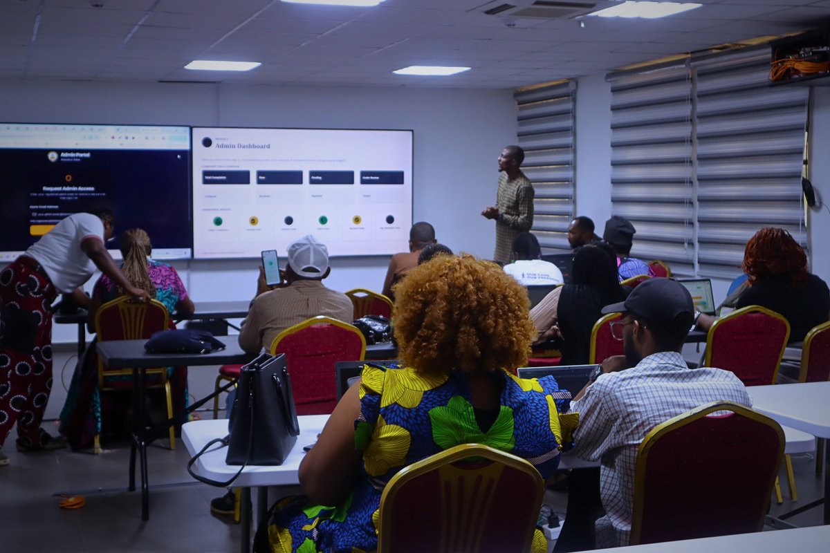 ANdotICTA's tweet photo. The ICT Agency has trained designated MDA officers on the SMART Anambra GRM Portal, covering complaint assignment, escalation, resolution and feedback.
Powered by NORA, our AI system, the goal is faster responses, clearer accountability and better service delivery.
#smartgov https://t.co/6Zdazq5u8g