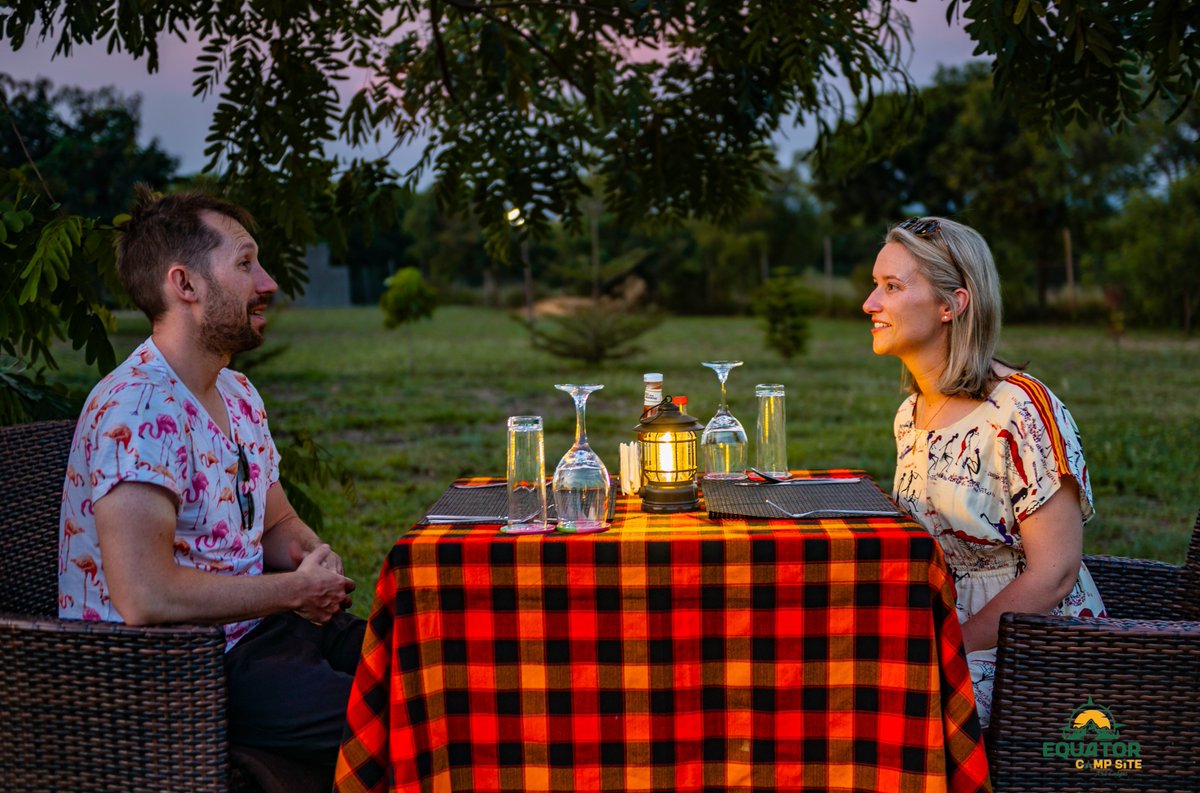 EquatorLodges's tweet photo. Dine beneath the stars, surrounded by tranquil gardens, delicious cuisine, and the magic of the African night. A romantic safari experience awaits at Equator Lodge &amp; Campsite. ✨🌿🕯️ #QueenElizabethNationalPark #RomanticSafari 
#ExploreUganda 

RSVP: +256781584222 https://t.co/qoR0WthvgT