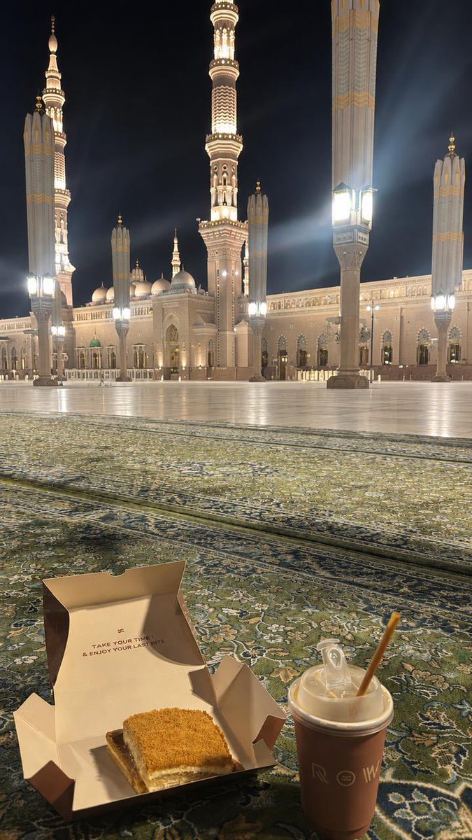 reham_hasn's tweet photo. طابَ اللقاء 🤍.
مدينة رسولُ الله https://t.co/I2yYt1pLJf