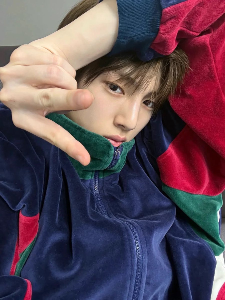 jjucider's tweet photo. random selfies of the day https://t.co/Z7haPb3Rqh