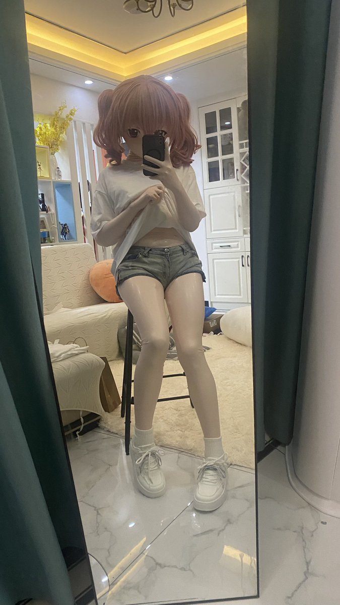 Ryuukuworld's tweet photo. 日常系服装的下面...是胶衣！？好累好累...一路上都在被搭讪，穿着美少女的皮囊真是能体验到不一样的人生呢 https://t.co/6oDUCqgJiK