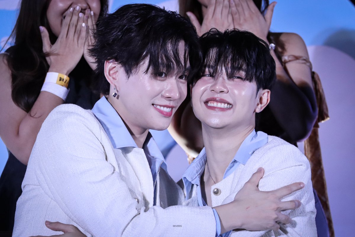 beveris_79's tweet photo. คนได้ที่เติมแมวเผื่อคนทั้งประเทศ😳🫪🫠

ALWAYS BESIDE TONFAHTYPHOON
#BesideTheSkySpecialEpisode
🦫🌱– #bbverpj #tonliewmtp ꕤ
#บีเวอร์ต้นหลิว #BeverTonliew https://t.co/DkqaXIBE4n