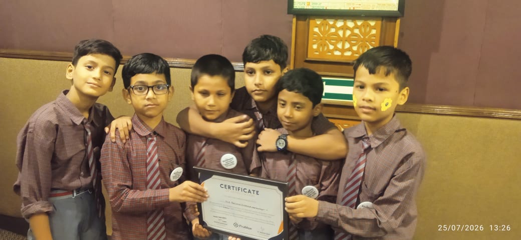 mcdpswvn's tweet photo. An NGO associated with Vidyanjali organized a drawing activity based on the "Beyond the Window" concept,allowing children to express their feelings through art.Additionally, a play also prepared with the children;the NGO then hosted an event where the children performed the play. https://t.co/ivmr8Hsume