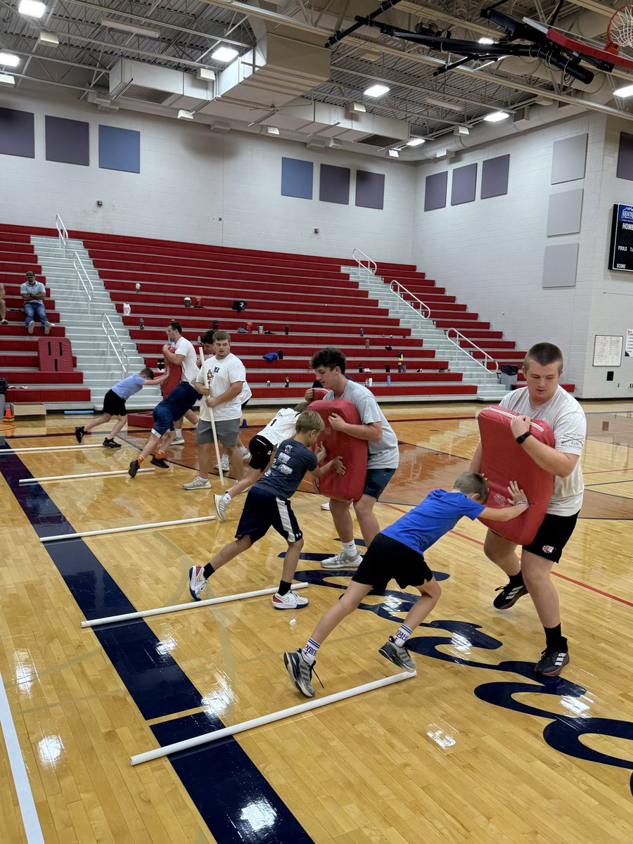 NorrisFootball's tweet photo. 3rd-4th Youth Camp was a success! #WNE

3rd Grade Hardest Worker - Atticus Partida
3rd Grade Camp MVP - Aaron Knudtson
4th Grade Hardest Worker - Lawson Rausch
4th Grade Camp MVP - Barrett Southwick https://t.co/0D3lCgI0c6