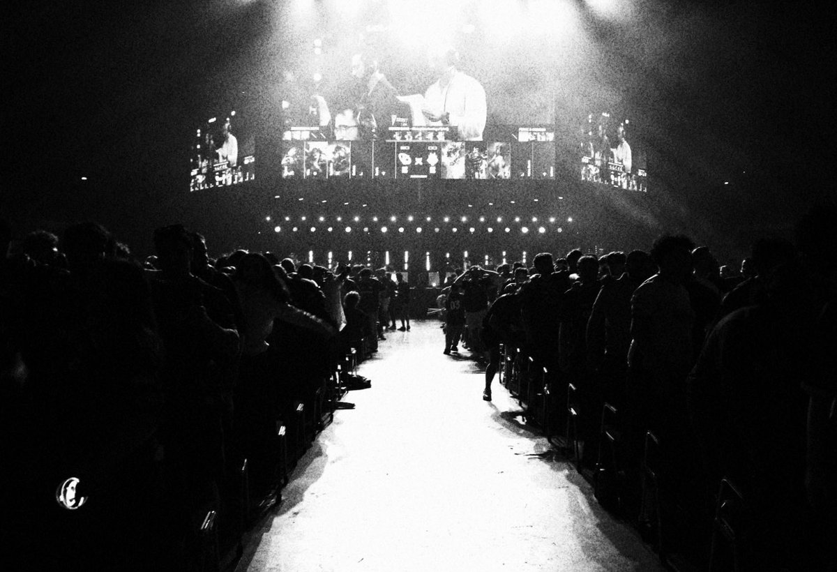 saadynamite9's tweet photo. [THREAD] (photo cette fois mdr)

Premier event LEC du coup jme suis dit je peux mélanger mes deux passions et voir ce que ça donne - merci à ceux qui m’ont fait confiance 📸 https://t.co/ZUYV6lJ97z
