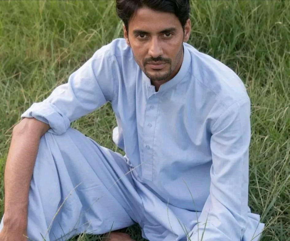 Ahsan_233's tweet photo. ہجیرہ سے باسط شاہ آج راولاکوٹ میں اپنے وطن پر قربان ہو گئے۔ 
ذرائع۔۔
#راولاکوٹ_بنا_دیا_مریدکے
TLP Stands With Kashmir https://t.co/wy35BzJCVO