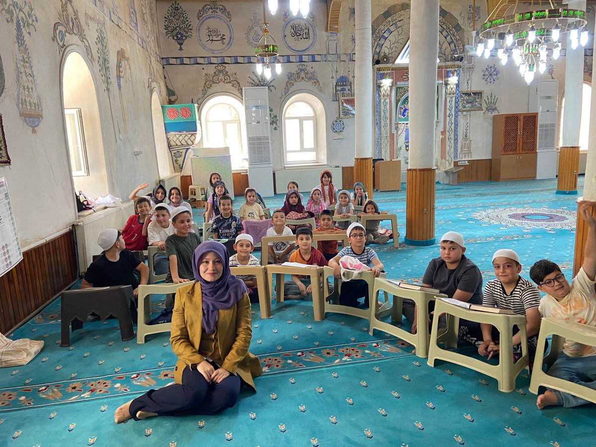BasmakciKymlik's tweet photo. Kaymakamımız, kursların verimli ve başarılı geçmesi temennisinde bulundu. https://t.co/RbR7P35cX8