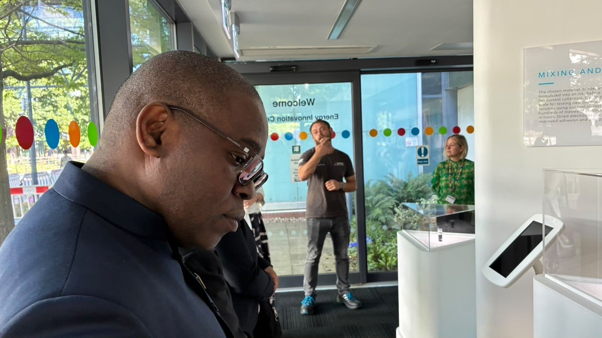 go2uj's tweet photo. #UJVC and Principal, Professor Mpedi Letlhokwa led a delegation consisting of MEC and ELG members to the Warwick Manufacturing Group (WMG), a department of the University of Warwick, which leads the UK in commercialisation and blends work readiness with ground-breaking research.
#GlobalEngagement #ResearchExcellence #UJAllTheWay