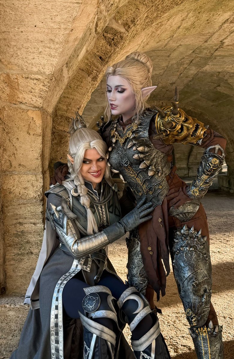 NargaLifestream's tweet photo. Shadowheart and Minthara shenanigans https://t.co/JZ9xAbWVoc