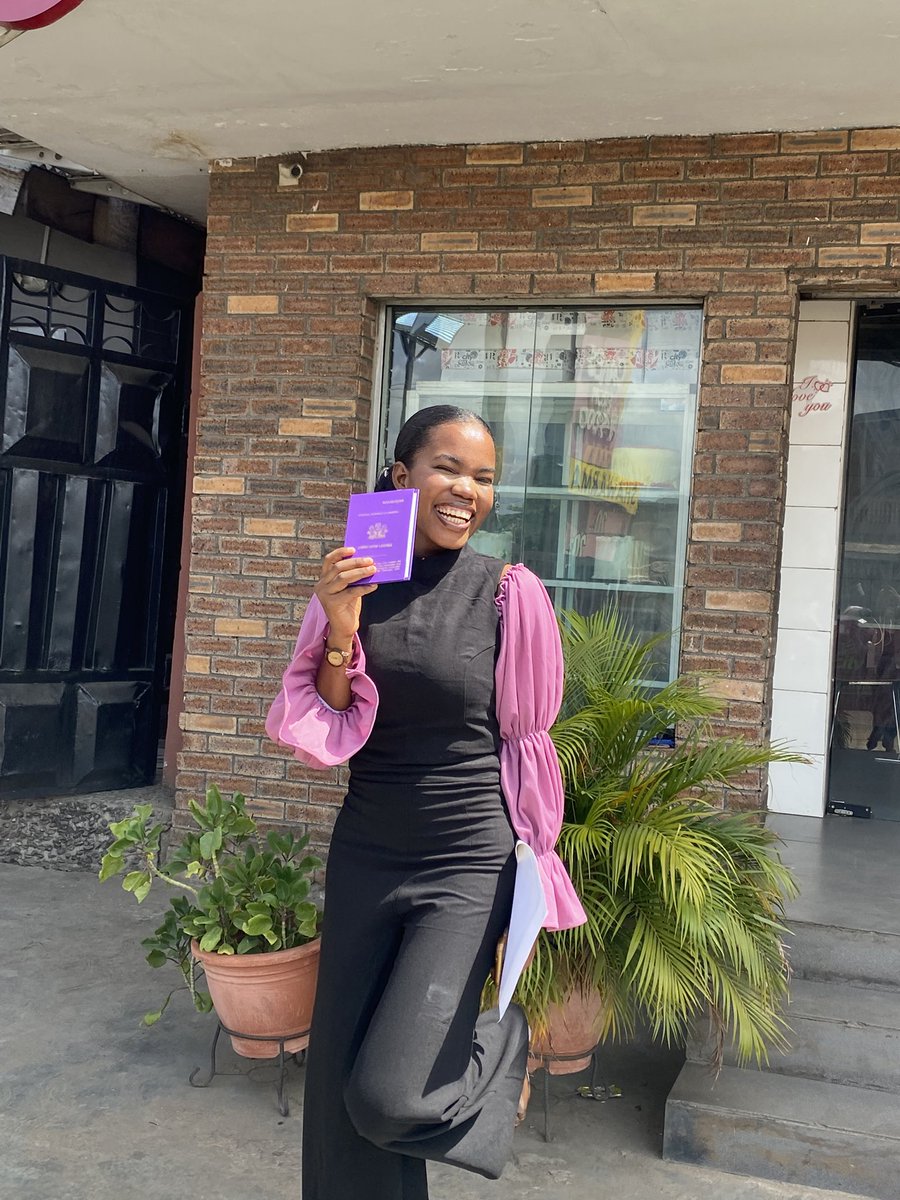 mercy_otit's tweet photo. Heard Aviation in Nigeria is 100% connections 😥

Welll!!!!!

I don’t have it‼️‼️‼️‼️

But I have License and my X Family!!!!

DO YOUR THING X!!!!!!!!

I need an offer letter ON OR B4 SEPTEMBER 💯🙏🏼 https://t.co/FgVgSJm9j3