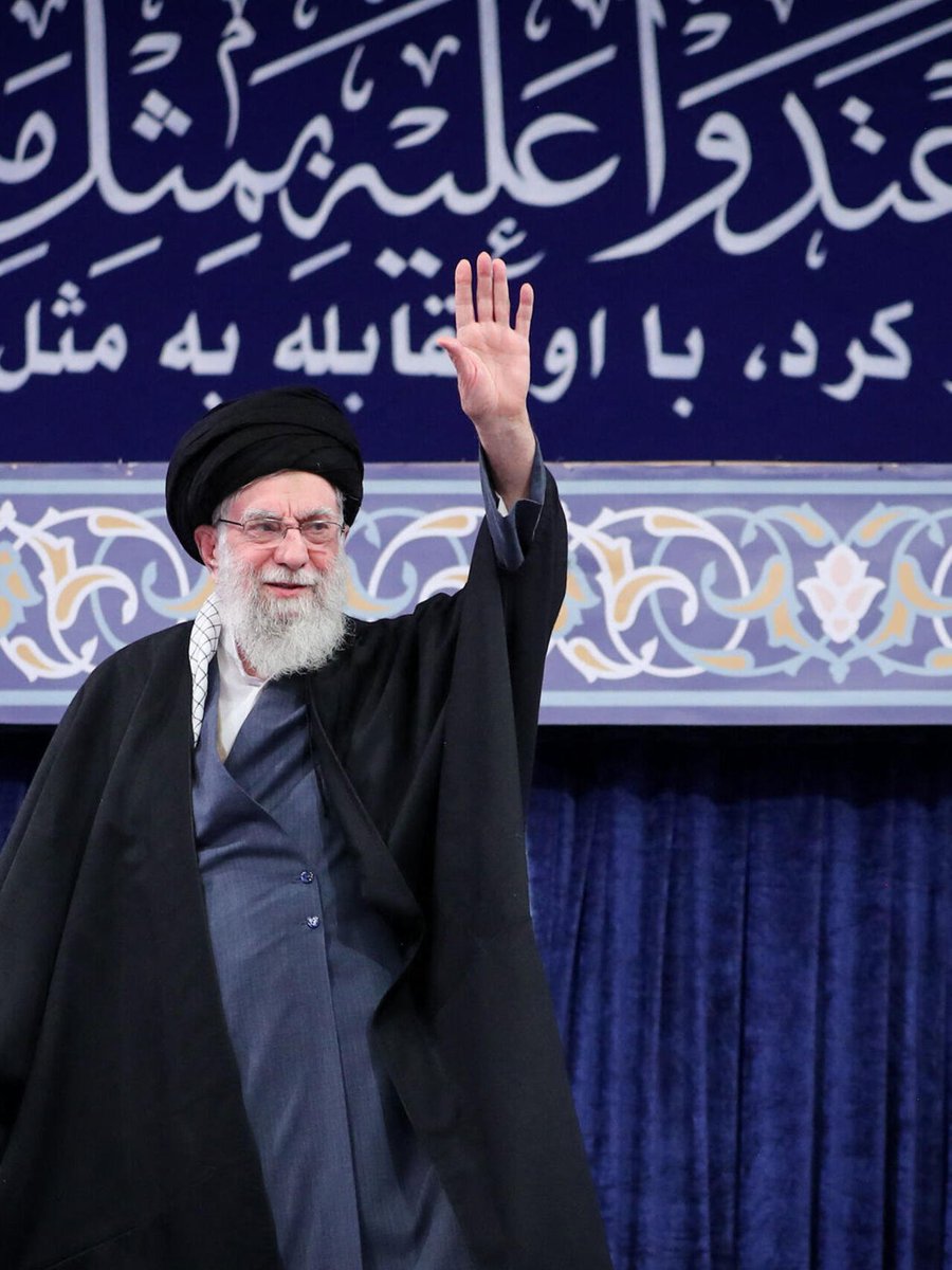 twelverphilo's tweet photo. The politics of Truth is based on revolution, not compromise. For those who follow this politics, sacrificing your life for the betterment of humanity is worth much more than living a life of transient comfort and luxury. 

Peace be upon the martyred Imam. https://t.co/Xg6qsQqYrw
