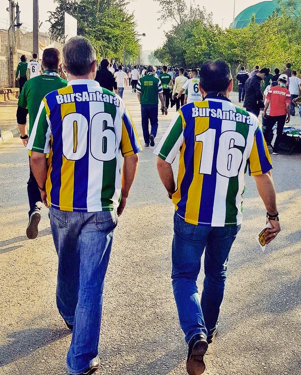 agbursa1606's tweet photo. Bursaspor ve Ankaragücü Kardeşliği için hazırlık maçı istiyoruz 
@ialparslan81 @EnsCelik16 https://t.co/EsJPWBaaUI
