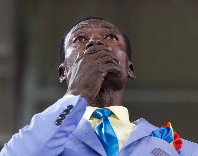 makumbawaleo_5n's tweet photo. Heartbreak haitaki giza kabisa ani, unatoka kijiwe ume tabasamu na furaha yote!

Unakosa hata meseji ya "how was your day Makumba!?"

Dah! 😬💔 https://t.co/yPrSQZ5pFI