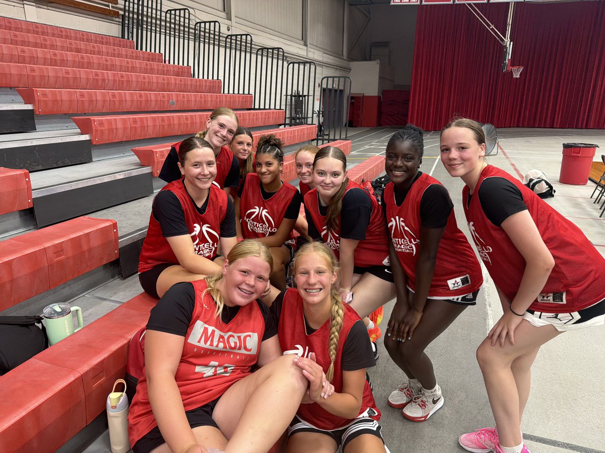 MontiGirlsBBall's tweet photo. As our summer session comes to an end, we went to @MSUMoorhead and did some team bonding, scrimmages, and even made time for a stop at the World's Largest Dilly Bar! https://t.co/6lFKfcmRwB