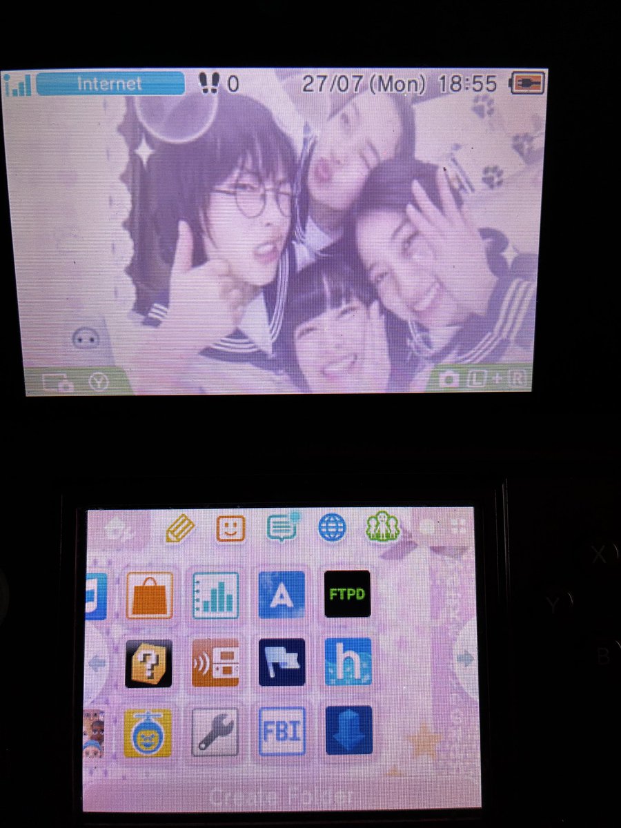 0yasumination's tweet photo. I finally decided to mod my 3Ds 😝😝😝 #ATARASHIIGAKKO
＃新しい学校のリーダーズ https://t.co/cTU7JUpcIF