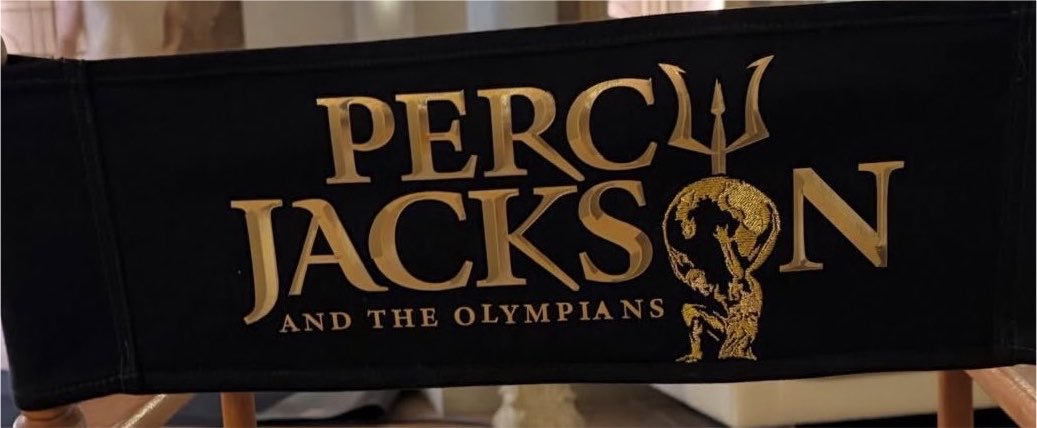 percystides's tweet photo. WAIT STOP THIS DESIGN IS SO SICK https://t.co/2FgiHizjoV