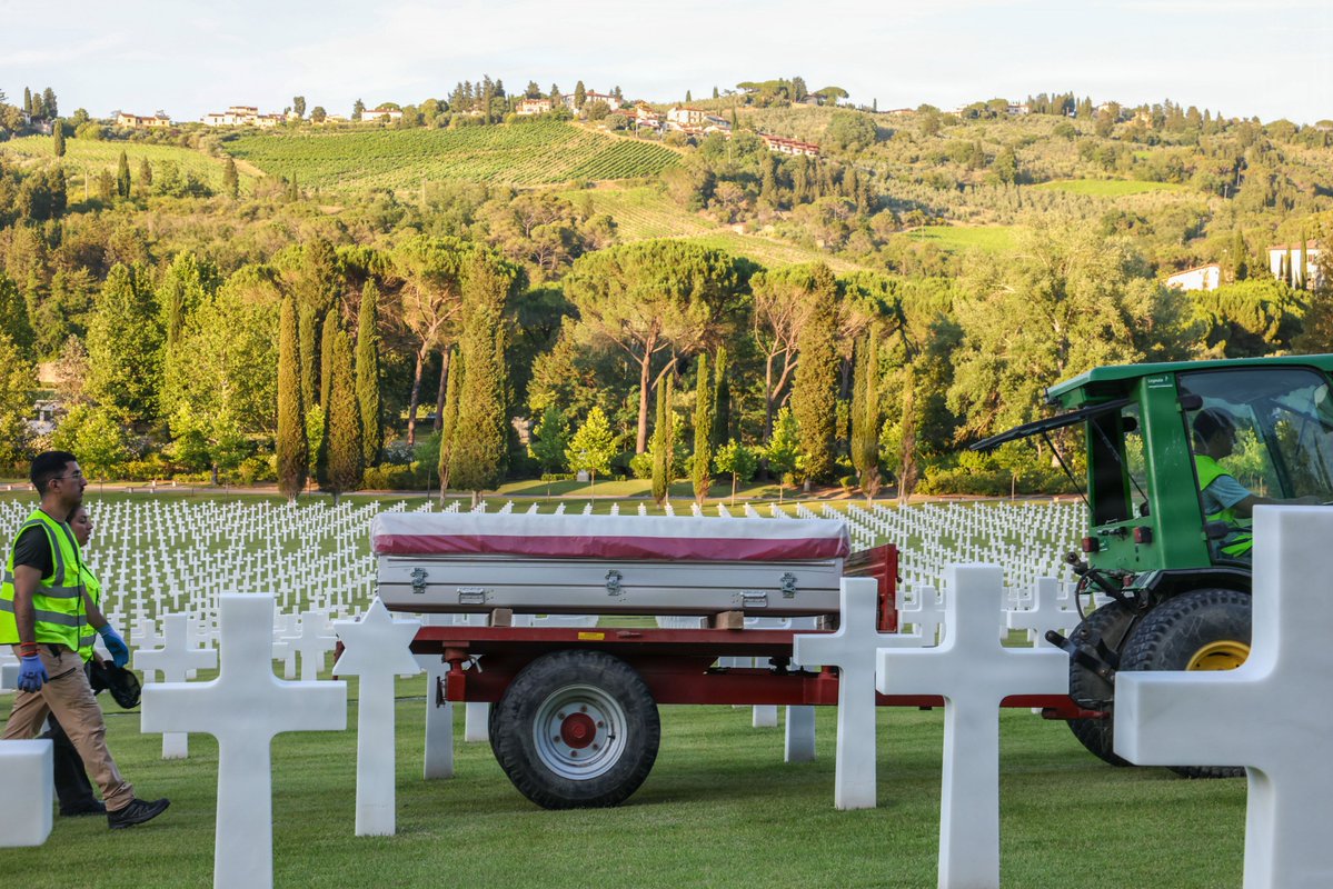dodpaa's tweet photo. DPAA will disinter 49 Unknowns, across nine
@usabmc
cemeteries throughout Europe this summer. The team will ensure our fallen heroes are honored with the utmost dignity, respect, and care.​ by Staff Sgt. Shay Stuart
@AmbasciataUSA https://t.co/U0UTLloWfm