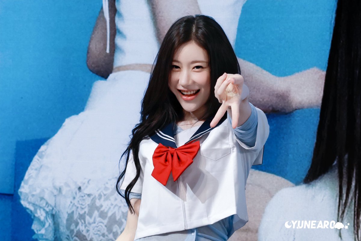 yunaer0's tweet photo. 260725 KMONSTAR D1

믿지 야호——!!

#채령 #CHAERYEONG #チェリョン
#있지 #ITZY https://t.co/vEk1fVZx4V