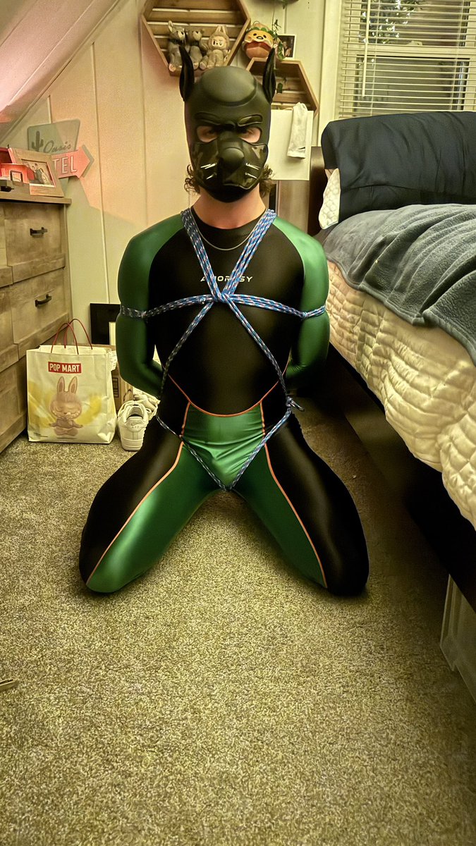 PupBooneXX's tweet photo. 🪢🐶 #bondage #gaypuppy #gaypup #gaypuppyplay #gay #lycra https://t.co/S6qzYnOWdy