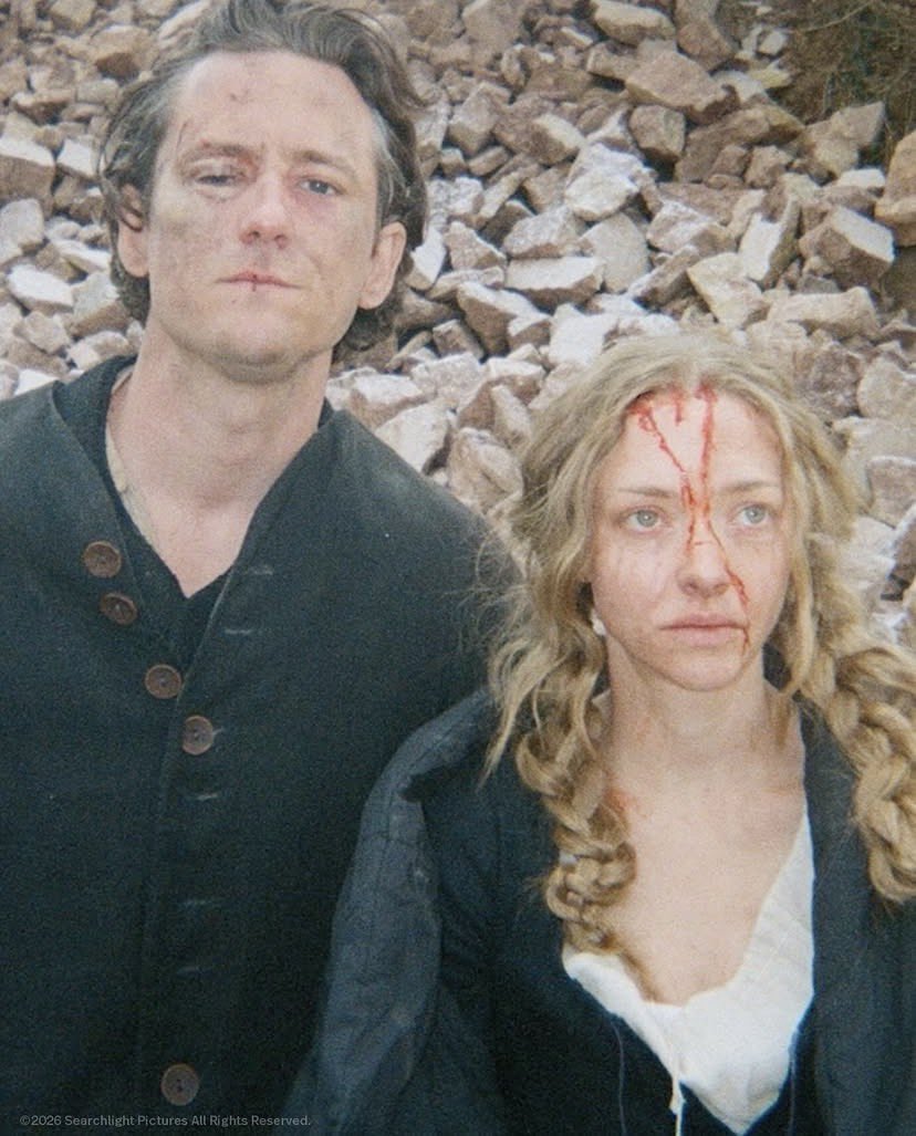 seyfried_spain's tweet photo. 📸NUEVAS FOTOS (2024) || SearchLight UK ha publicado en su cuenta de Instagram (searchlightuk) una serie de fotos de Amanda Seyfried junto a algunos de sus compañeros de reparto, tomadas en el set de rodaje de «El Testamento de Ann Lee» en 2024. https://t.co/rUzN9pzegj