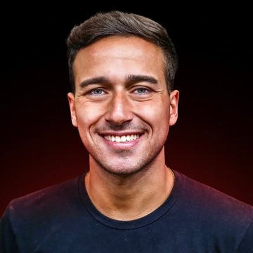 xaviercarp's tweet photo. Grandes vendedores de humo al servicio del sobre. Ninguno sirve para nada y su credibilidad es nula. Todos mantenidos por Di Carlo. 💵 #River #RiverPlate https://t.co/z5uZbClc3a