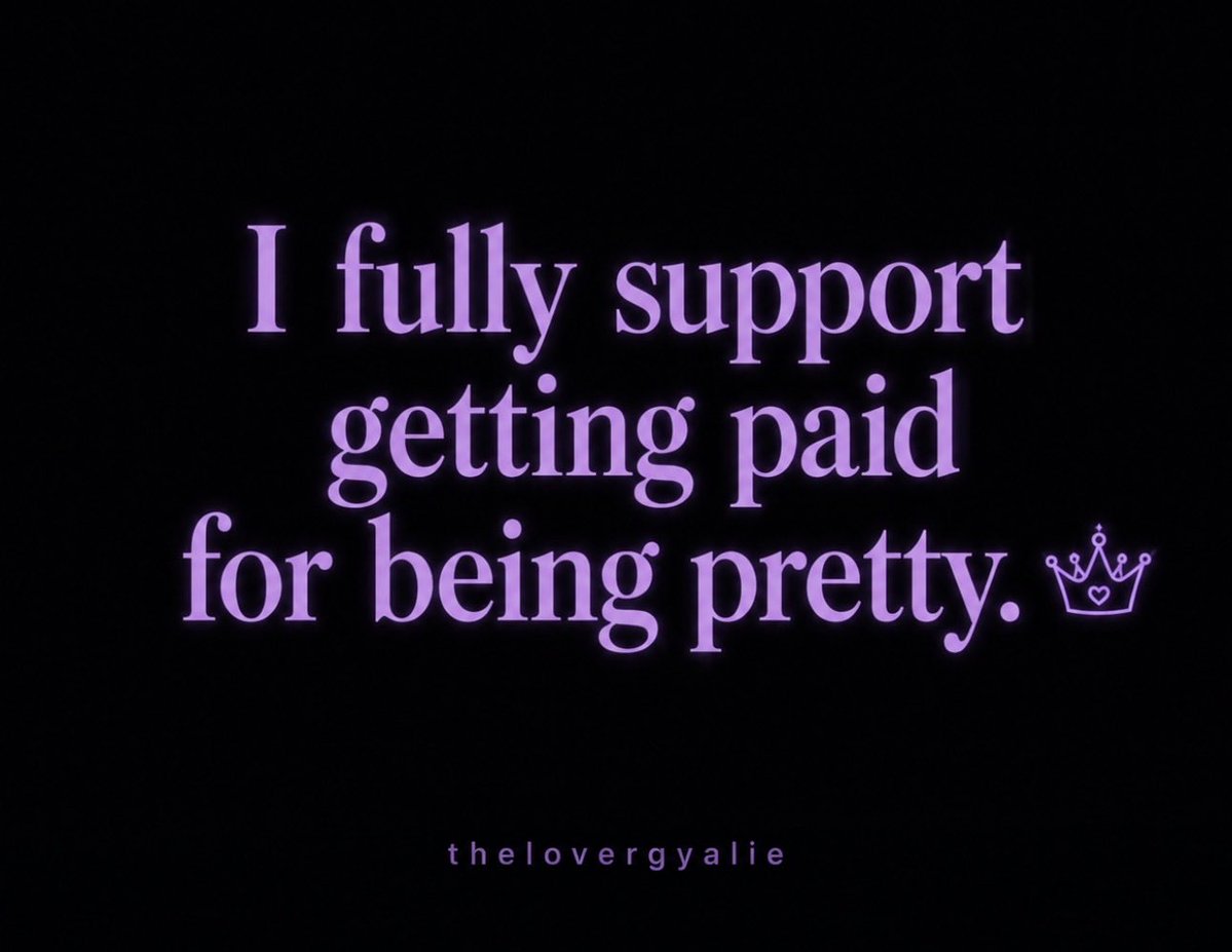 thelovergyalie's tweet photo. Pretty privilege pays the bills 💅✨👑 https://t.co/mMeweqCPNg