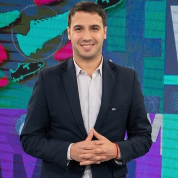 xaviercarp's tweet photo. Grandes vendedores de humo al servicio del sobre. Ninguno sirve para nada y su credibilidad es nula. Todos mantenidos por Di Carlo. 💵 #River #RiverPlate https://t.co/z5uZbClc3a