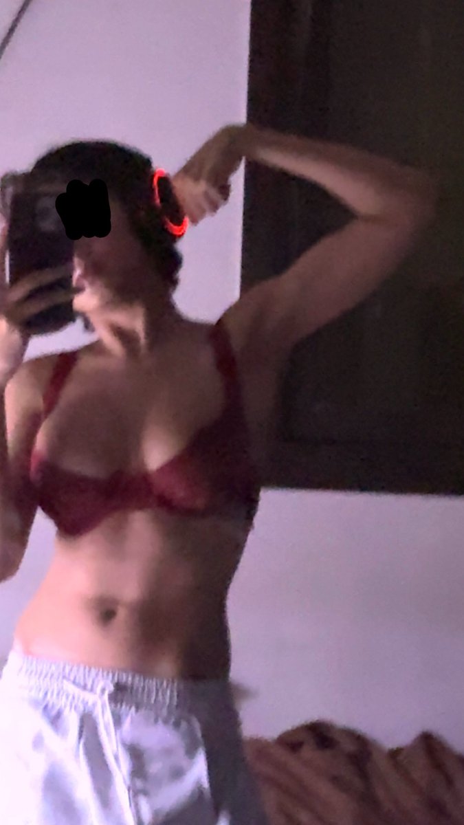 strawberrybs6's tweet photo. Idk how I’m doing it but ig I’m doing it✨🦐

#gymrat fr https://t.co/xckyZiDyiL