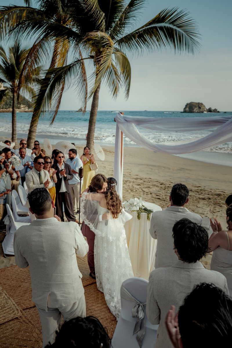 MariaVL_75's tweet photo. Hace un mes de este momento
:,) me quiero casar otra vez https://t.co/aBipuMs3Cv