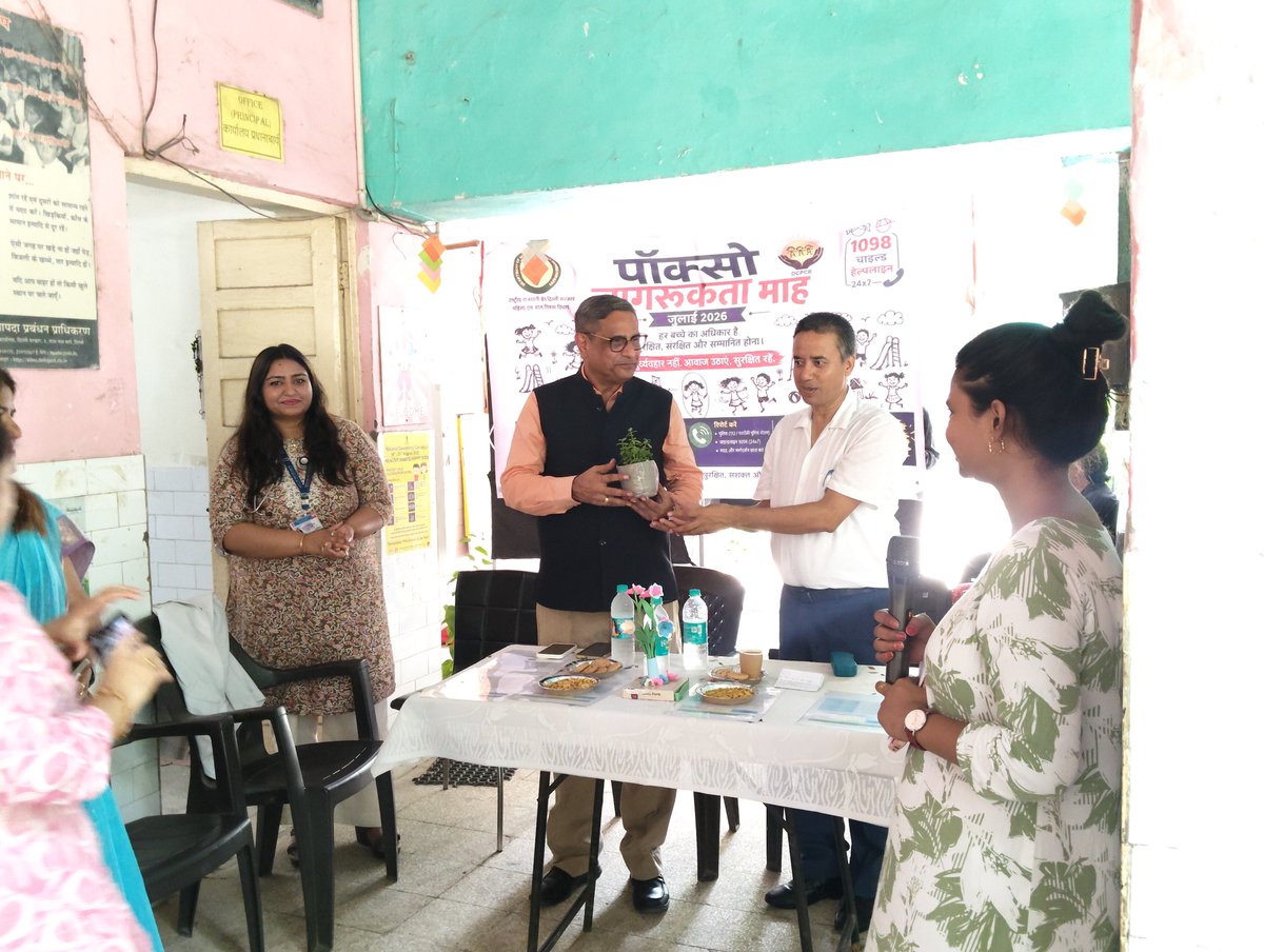 OPVyas12's tweet photo. As part of the Back to Back Programs under the aegis of Delhi Commission for Protection of Child Rights at the MCD Pratibha School, Kalka Ji, New Delhi during the Child Safety Month !!!! https://t.co/ADEsTDE9h2