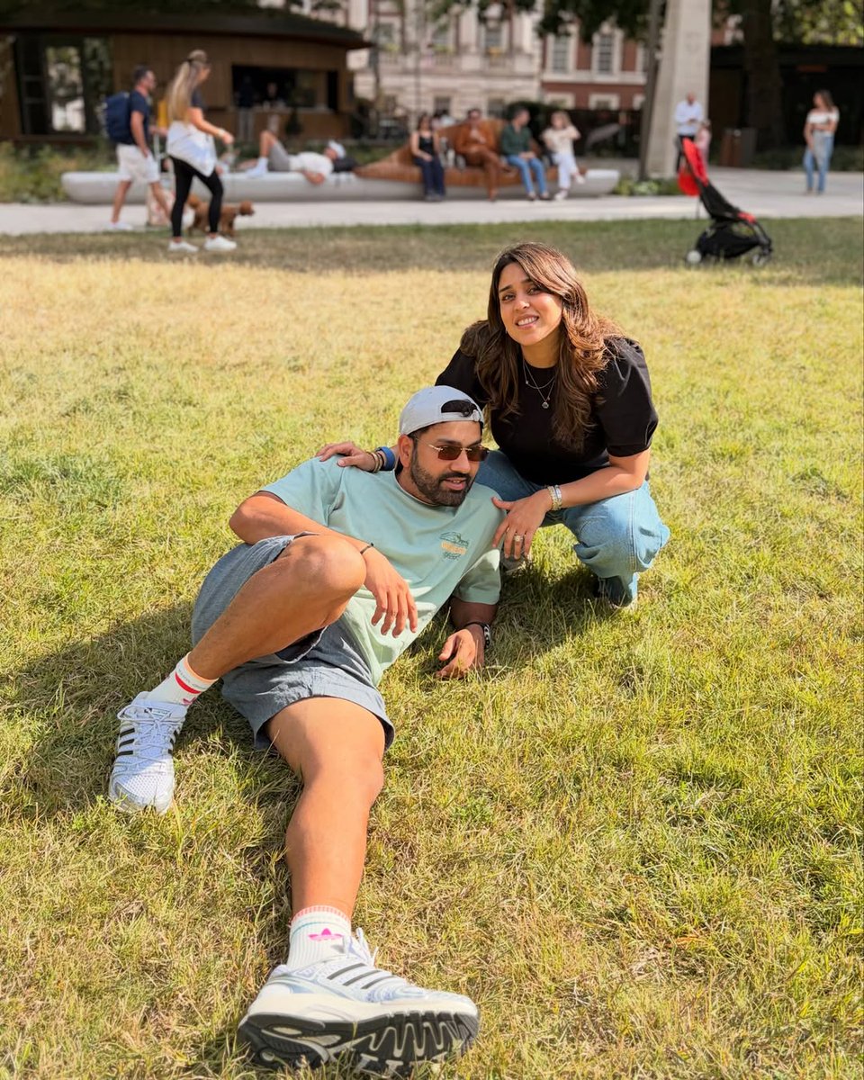 IndiaToday's tweet photo. #InPics | Rohit Sharma and wife Ritika Sajdeh are making the most of their family vacation, sharing adorable moments with their children.

[Photo credit: Rohit Sharma / IG]

#RohitSharma #RitikaSajdeh #FamilyTime #VacationMode #ITPhotoblog #IndiaTodaySocial https://t.co/ndFoypaLJt