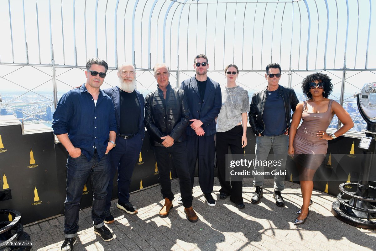 jessiefdukes's tweet photo. THE WESTIES ARE ON TOP OF THE WORLD!
First time at #EmpireStateBuilding
Nothin but Up! Binge The Westies now on @mgmplus
#TheWesties #NewYorkCity #CoreMemory
Stylist @wilfordlenov
Hair #kicknitwitcoco
Makeup #DeyonnaMcbride https://t.co/gWtyqvU80f