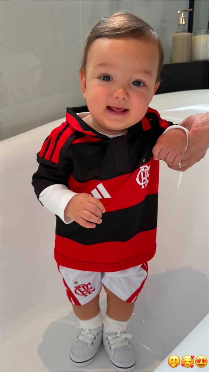 DonaLoMengo's tweet photo. Olha essas bochechas 🤏 eu não aguento. https://t.co/BoCfYxXKh9