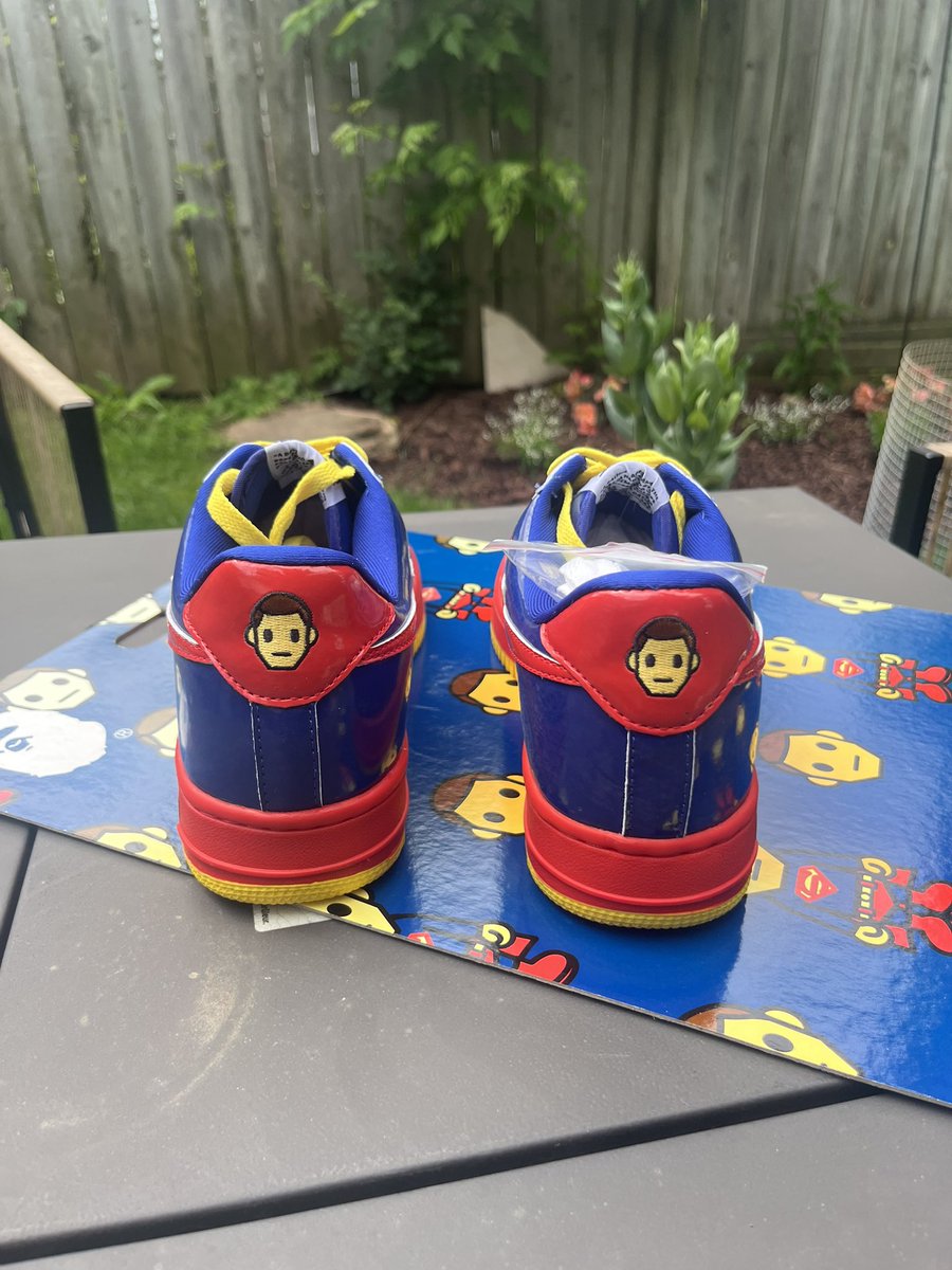 grailedpolice's tweet photo. RARE Size 9.5 Bape x DC Comics 2007 Brand New $725 shipped https://t.co/cOQaxq0lWY