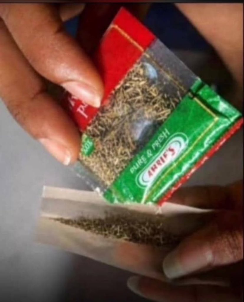 itsreallysonia's tweet photo. Everyday no be Cana, make I smoke thyme, maybe my time go come https://t.co/wXF40eQPeU