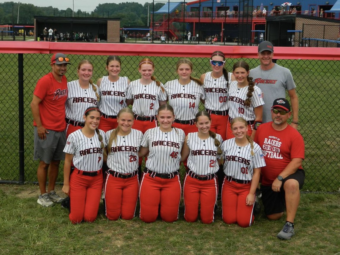GiannaColonna4's tweet photo. That’s a wrap on summer ball. So grateful for this team and all the memories we made. I wouldn’t have wanted to spend this summer with anyone else. Counting down until fall ball. @Racers09sftbll @BMHSTitanSB https://t.co/qHOePm7bMg