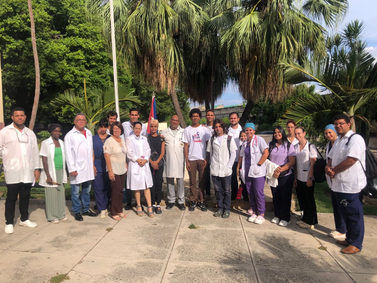 YagenPerez's tweet photo. En saludo al Día de la Rebeldía Nacional,las organizaciones juveniles de la UCM Habana dentro del Plan de Movilización Juvenil para el Verano, en coordinación con la @DPSHabana se abanderó en el Hospital Pediátrico de Centro Habana el *"Contingente Juvenil Dr. Ernesto Guevara".* https://t.co/6VkvJkwrH9